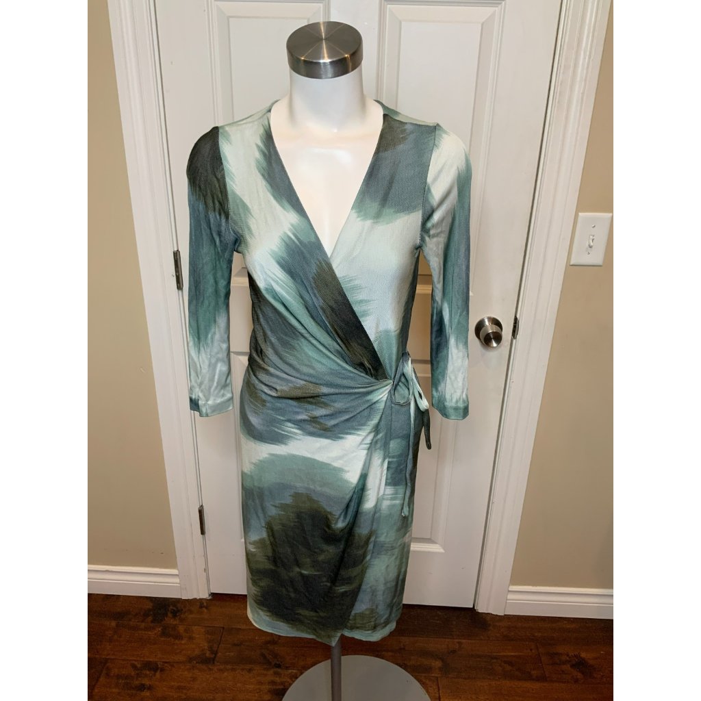 Diane Von Furstenberg Evrin Seafoam Green Brushstroke Print Wrap Dress, Size 8